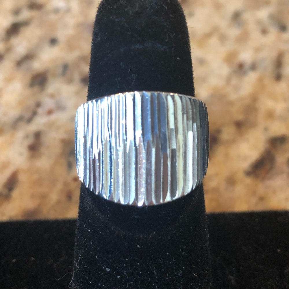 Gorgeous Sterling silver statement ring.